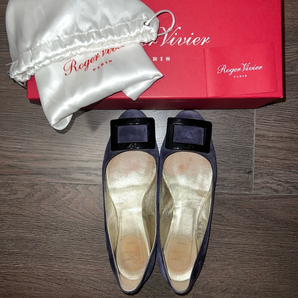 Roger Vivier Women's Suede Gommette Buckle Ballet Flats Gray Blue Ballerinas
